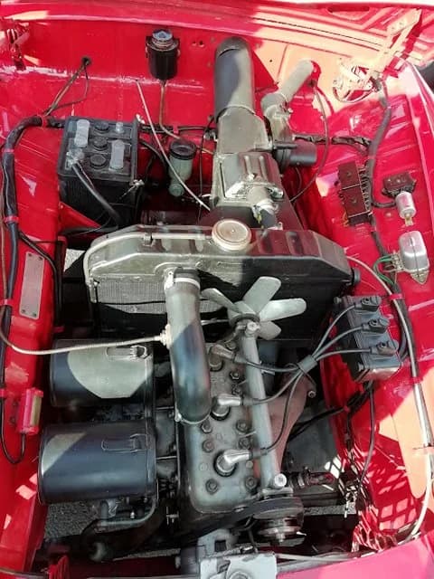 Zaboravljeni ljepotan koji je još 1958. godine oduševio na salonu automobila u New Yorku i ponio laskavu titulu »najljepšeg evropskog putničkog automobila«, fotografija 6